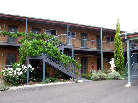 The Vines Motel & Cottages - Accommodation Great Ocean Road 1