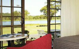 Best Western Lakeside Lodge Motel - Accommodation Great Ocean Road 1