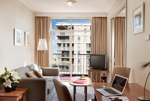 Crowne Plaza Newcastle - Accommodation Great Ocean Road 2