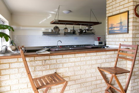 Augusta - Cape Leeuwin YHA - Accommodation Great Ocean Road 5