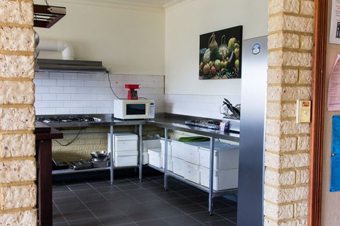 Augusta - Cape Leeuwin YHA - Accommodation Great Ocean Road 8