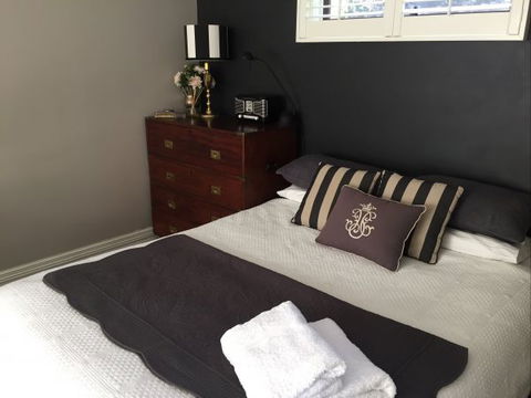 Apartments On-The-Park: The Studio - Accommodation Great Ocean Road 8