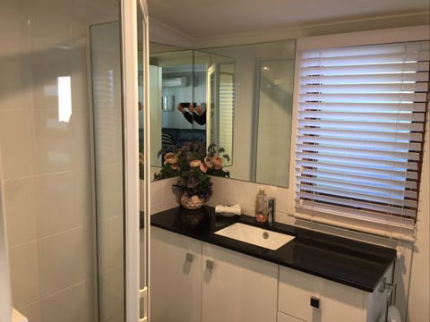 Apartments On-The-Park: The Studio - Accommodation Great Ocean Road 12