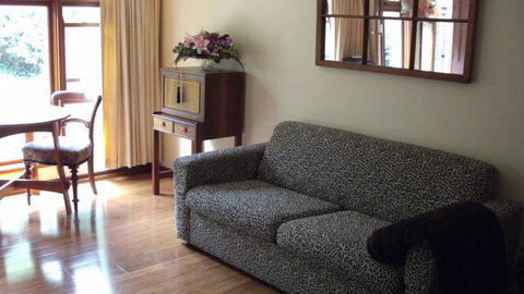 Canberra Retreat Bed And Breakfast - Accommodation Great Ocean Road 0