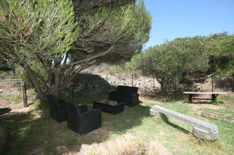 LJ Hooker Goolwa Holiday Rentals - 15 Eaton Avenue, Goolwa Beach - Accommodation Great Ocean Road 3