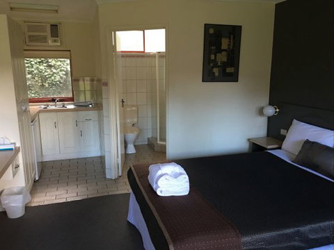 Lorne Coachman Inn - Accommodation Great Ocean Road 2
