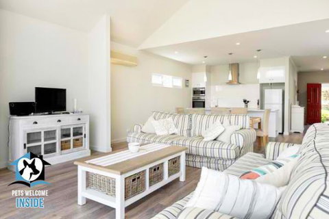 PetLet 14: 24 Seagull Avenue At Hayborough - Accommodation Great Ocean Road 1