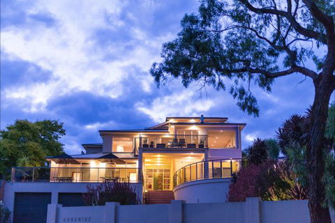 Eugenie's Luxury Accommodation - Accommodation Great Ocean Road 0