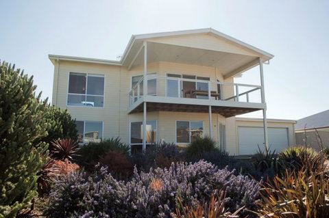 Ocean Sounds - Accommodation Great Ocean Road 0