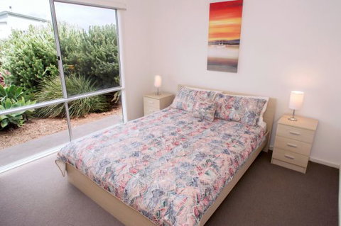 Ocean Sounds - Accommodation Great Ocean Road 6