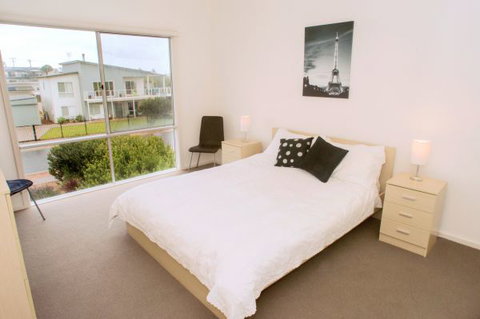 Ocean Sounds - Accommodation Great Ocean Road 7