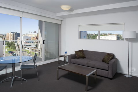 Chifley Apartments Newcastle - Accommodation Great Ocean Road 4