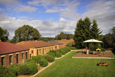 Country Club Tasmania - Accommodation Great Ocean Road 0