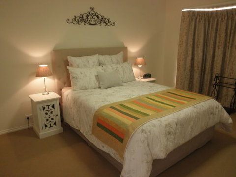 C&C's Bed And Breakfast - Accommodation Great Ocean Road 2