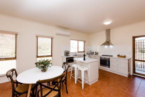 Cottage On The Murray - Accommodation Great Ocean Road 4