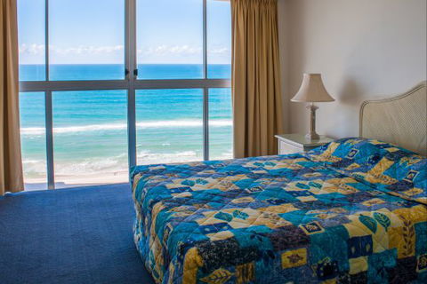 Cashelmara Burleigh Beachfront Apartments - Accommodation Great Ocean Road 2