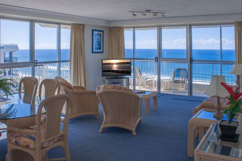 Cashelmara Burleigh Beachfront Apartments - Accommodation Great Ocean Road 4