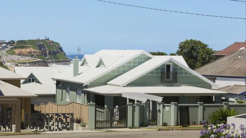Merewether Beach House B And B - Accommodation Great Ocean Road 0