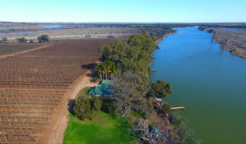 Mundic Waterfront Cottages - Accommodation Great Ocean Road 0