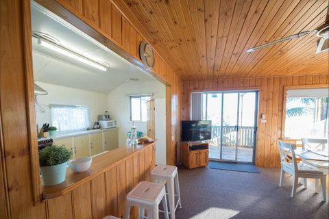 Mundic Waterfront Cottages - Accommodation Great Ocean Road 4