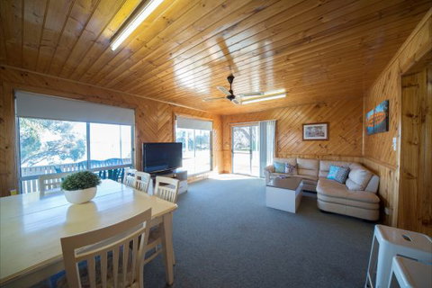 Mundic Waterfront Cottages - Accommodation Great Ocean Road 6