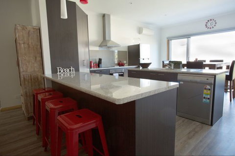 RED FIN Part Of BLUE FIN HOLIDAY HOMES - Accommodation Great Ocean Road 2