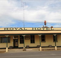 Royal Hotel Snake Valley - Accommodation Great Ocean Road