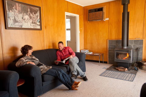 Black Jack Get-a-way - Magpies Nest - Accommodation Great Ocean Road 1