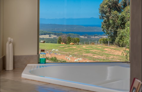 Chimes Spa Retreat - Accommodation Great Ocean Road 1