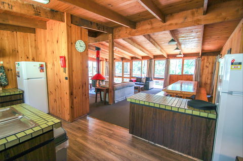 Sambar Lodge - Accommodation Great Ocean Road 3