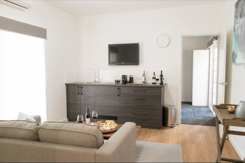 A Coonawarra Experience - Accommodation Great Ocean Road 3