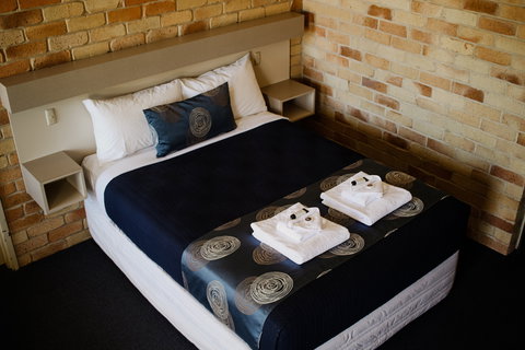 The Australian Hotel Motel - Accommodation Great Ocean Road 3