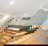 Sunset Beach - Surfside - Accommodation Great Ocean Road