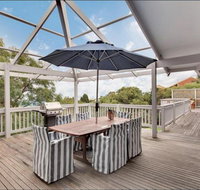 Views on Court - Accommodation Great Ocean Road