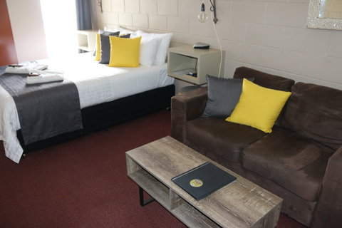 Childers Oasis Motel - Accommodation Great Ocean Road 0