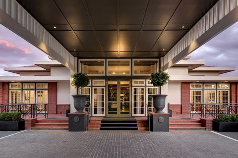 Hotel Kurrajong Canberra - Accommodation Great Ocean Road 1
