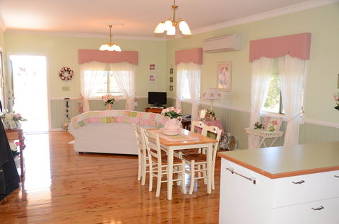 Milford Country Cottages - Accommodation Great Ocean Road 1