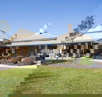 SINKINSON HOUSE - Mount Torrens - Accommodation Great Ocean Road