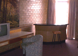 Red Castle Motor Inn - Accommodation Great Ocean Road