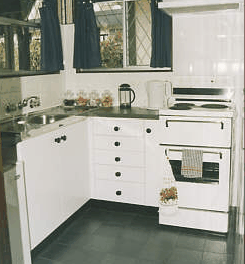 Elizabeths Manor - Accommodation Great Ocean Road 2