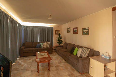 78  River Lane Mannum -River Shack Rentals - Accommodation Great Ocean Road 2