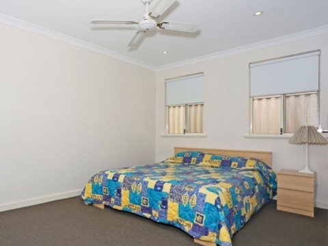 Falcon By The Bay - Accommodation Great Ocean Road 2