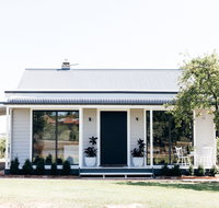Chic Country Cottage with Vineyard Views - Accommodation Great Ocean Road