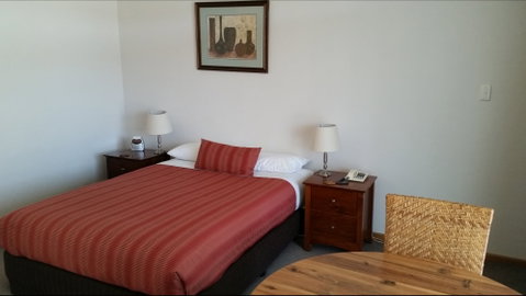 Coonawarra Motor Lodge - Accommodation Great Ocean Road 2