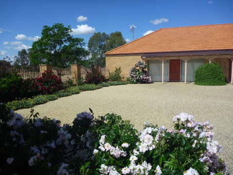 Fairways Bed And  Breakfast At Jerilderie - Accommodation Great Ocean Road 1