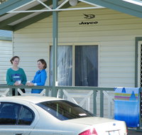Lake Hamilton Motor Village and Caravan Park - Accommodation Great Ocean Road