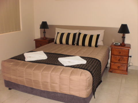 Molika Springs Motel Moree - Accommodation Great Ocean Road 0