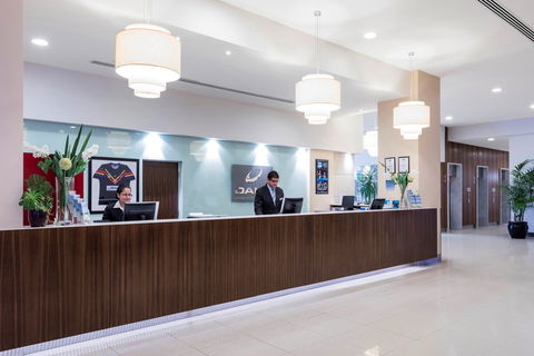 Oaks Glenelg Plaza Pier Suites - Accommodation Great Ocean Road 1