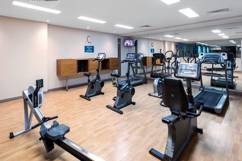 Oaks Glenelg Plaza Pier Suites - Accommodation Great Ocean Road 2
