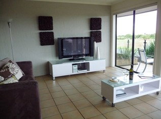 On The Esplanade - Accommodation Great Ocean Road 1